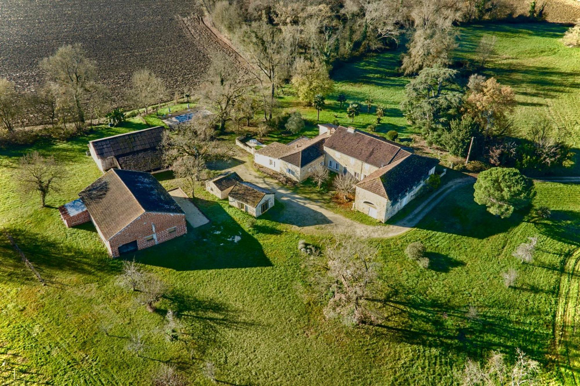 Valence-sur-Baise Chambres D'Hotes De Charme Avec Piscine - Le Clos Boissiere מראה חיצוני תמונה